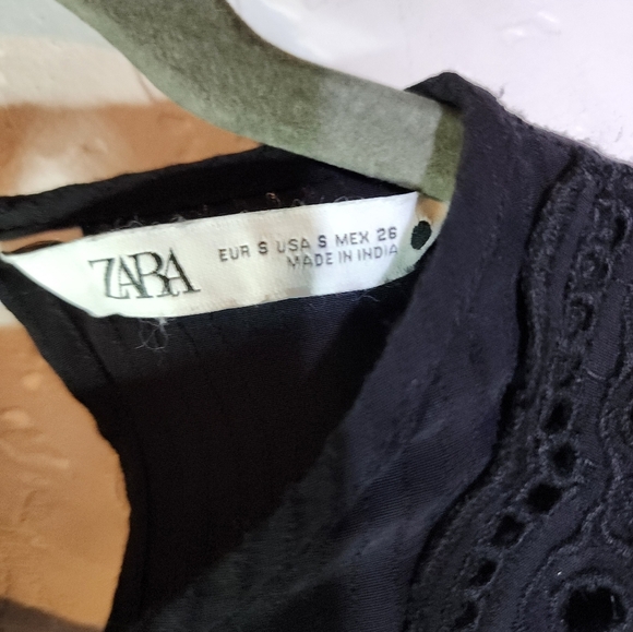 Zara Black Ruffle Eyelet Long Sleeve Blouse Size Small - Picture 5 of 10